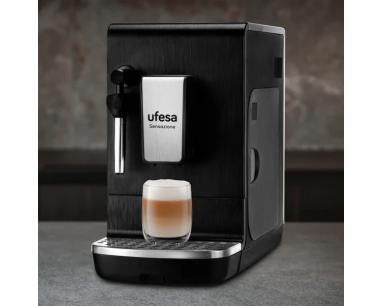 Aparat za esspreso kafu Ufesa Senzacione Bllanca/mlevena/zrno/zapremina 1.4l/crno-siva slika
