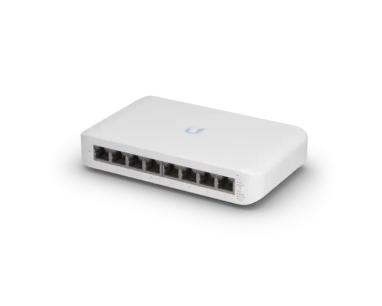 Svič 8-port Ubiquiti Lite 4 GbE PoE+ 4 GbE port